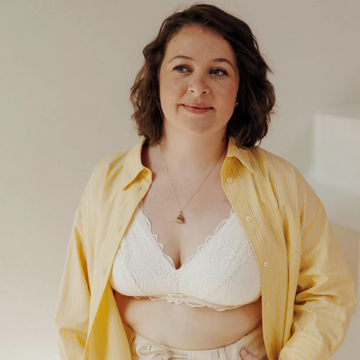 Soutien-gorge Sans-armatures / Triangle | Poitrine Généreuse (bonnets E, F Et G)<DENTELLE SOUTIEN-GORGE POST-OPERATOIRE ECRU
